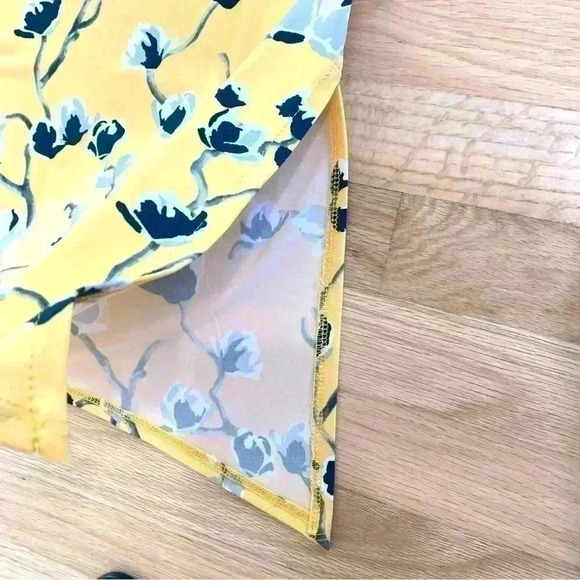 Clara Sun Woo Bright Floral Tie Sleeve Side Slit Tunic Wrinkle Free Size Medium - Picture 6 of 11